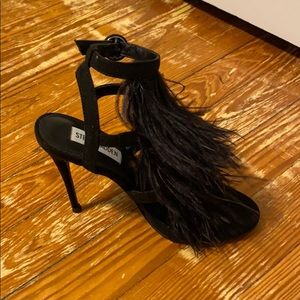 Feather Steve Madden heel